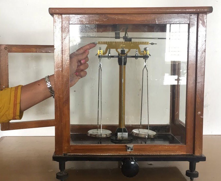 Analytical Balance